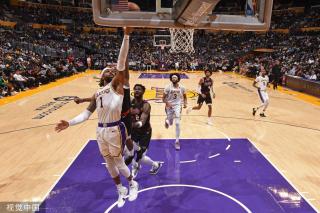 翁泓阳的表 翁泓阳的表