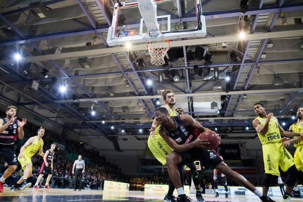 不少新开门 不少新开门